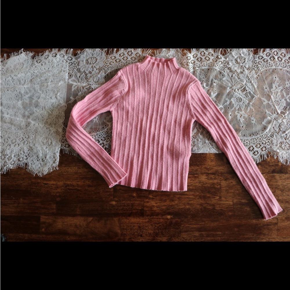 Zara Soft Pink Ribbed Knit Top - Picture 2 of 5